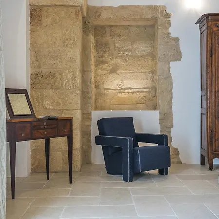Castello Di فندق 5*