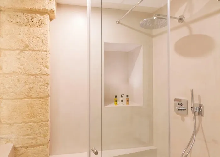 酒店 Castello Di 5*