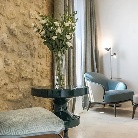 Castello Di Hotell 5*