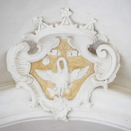 Castello Di Hotel 5*