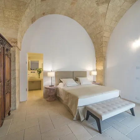 Hotell Castello Di 5*