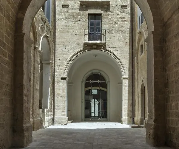 Castello Di Hotel 5*